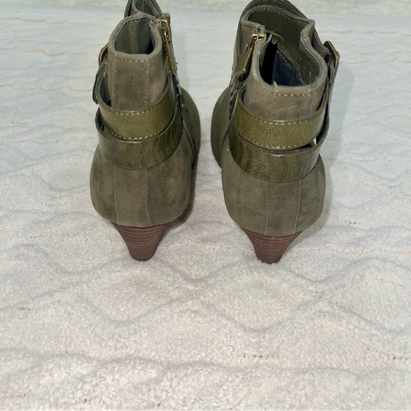 Cato Olive Green Ankle Boot & Purse Bundle - Picture 8 of 11